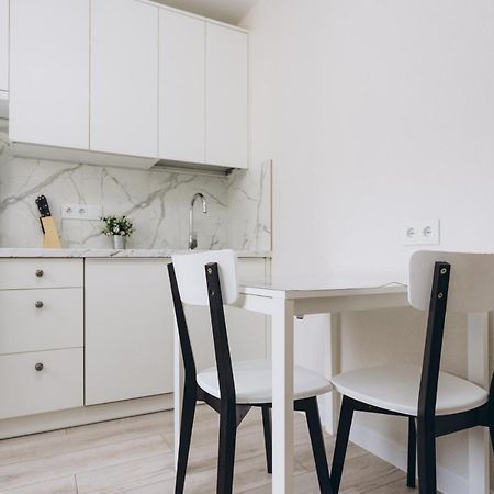 Apart-Smart 5.26 Near Lavina 5 Floor Kharkovskaya Szumi Kültér fotó