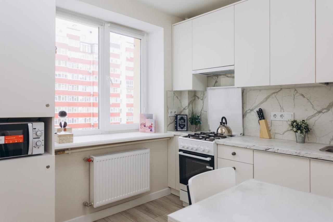 Apart-Smart 5.26 Near Lavina 5 Floor Kharkovskaya Szumi Kültér fotó