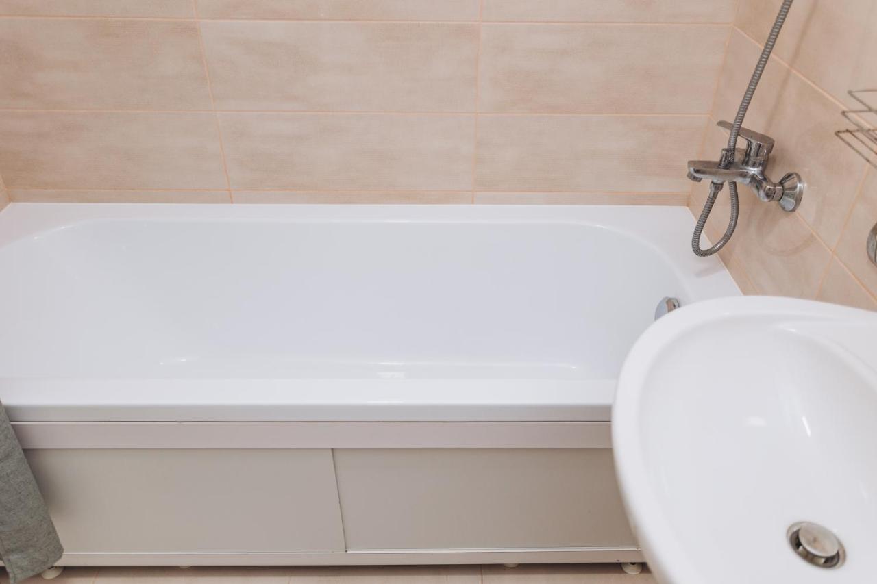 Apart-Smart 5.26 Near Lavina 5 Floor Kharkovskaya Szumi Kültér fotó