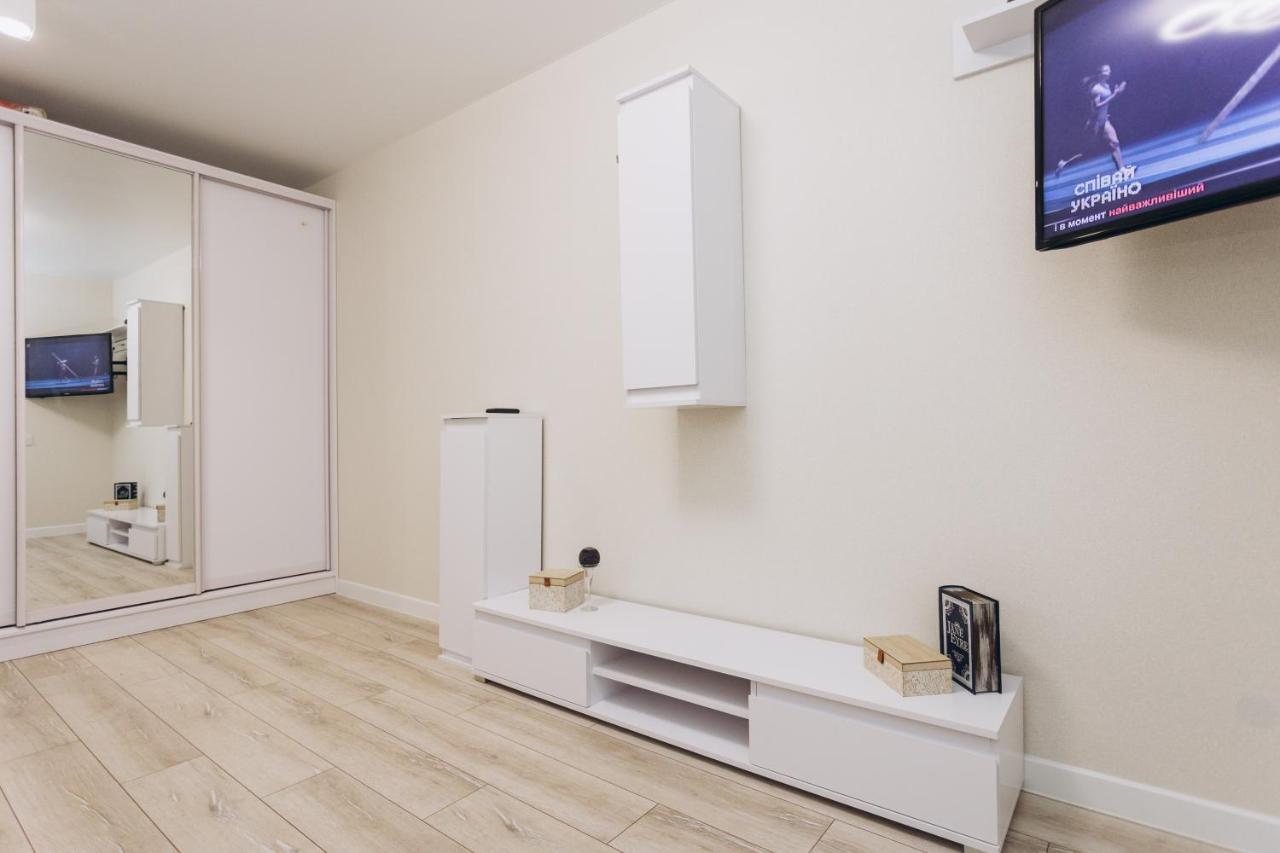 Apart-Smart 5.26 Near Lavina 5 Floor Kharkovskaya Szumi Kültér fotó