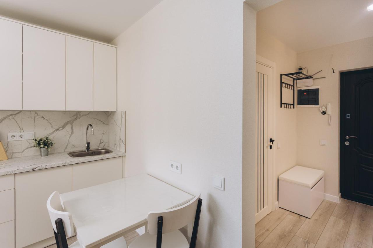 Apart-Smart 5.26 Near Lavina 5 Floor Kharkovskaya Szumi Kültér fotó